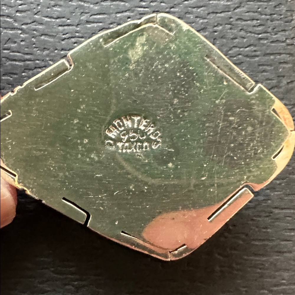 Silver Black and Green Gemstone Pendant - Picture 2 of 3